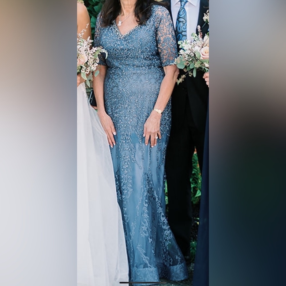 RINA DI MONTELLA RD2557 evening gown. Slate blue and shoes !